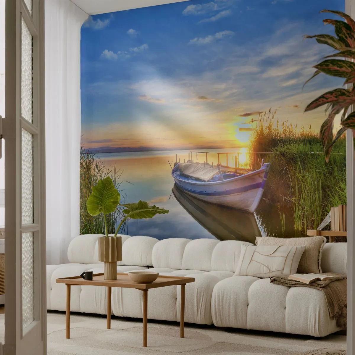 Papier Peint Photo Premium Sand - Un bateau sur un lac calme au coucher du soleil - 100x70cm - La crique où les rêves deviennent réalité - Décoration murale moderne pour le salon et la chambre ARTTOR