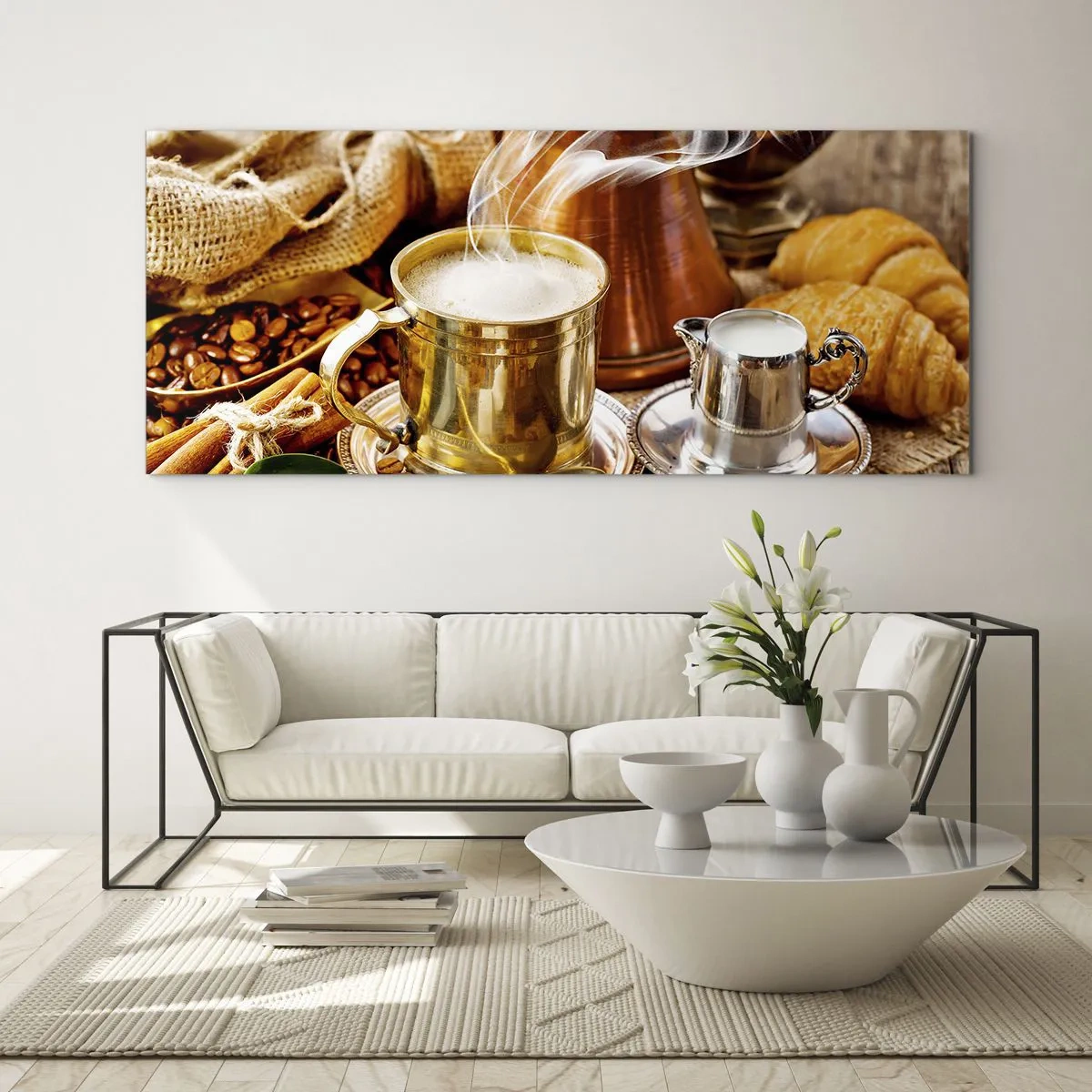 Impression sur verre - Image sur verre - Une tasse de café dorée entourée de grains, de cruches et de croissants - 120x50cm - Bonne journée! - Décoration murale moderne pour le salon et la chambre ARTTOR