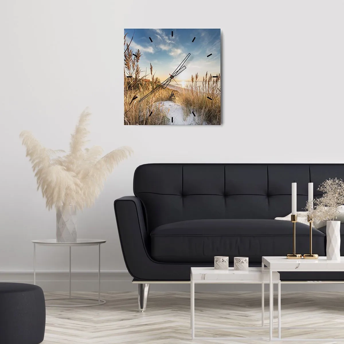 Horloge murale - Pendule murale - Une plage pittoresque avec de l'herbe et le soleil couchant - 30x30cm - Plage du nord - Décoration murale moderne pour le salon et la chambre ARTTOR