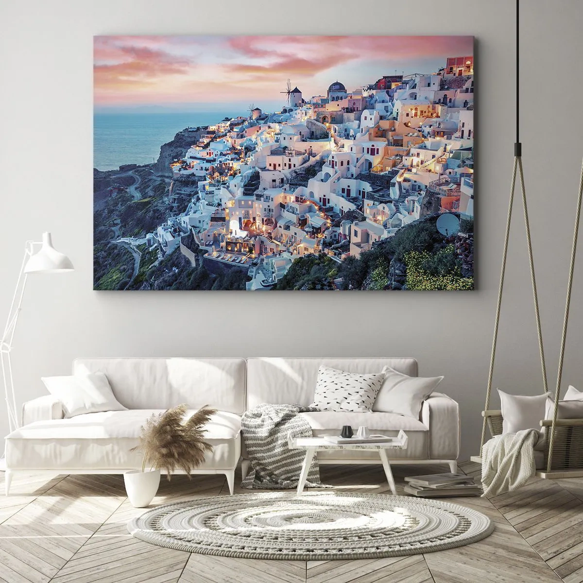 Impression sur toile - Image sur toile - Santorin au coucher du soleil avec des bâtiments blancs sur la colline - 70x50cm - Vos grandes vacances en Grèce - Décoration murale moderne pour le salon et la chambre ARTTOR