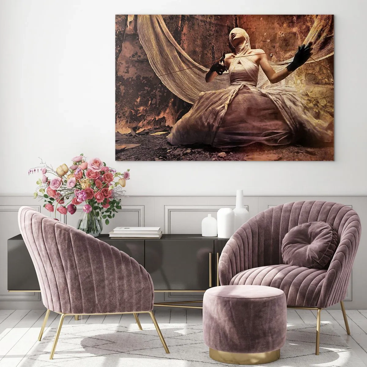 Impression sur verre - Image sur verre - Une figure de femme dans un décor artistique avec des tissus - 70x50cm - Déesse du destin - Décoration murale moderne pour le salon et la chambre ARTTOR