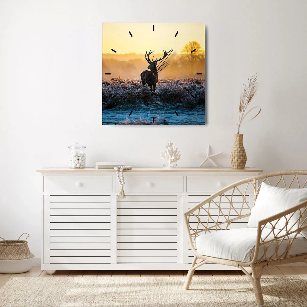 Horloge murale - Pendule murale - Un cerf dans une clairière gelée au lever du soleil - 30x30cm - Couronné pour sa succession - Décoration murale moderne pour le salon et la chambre ARTTOR