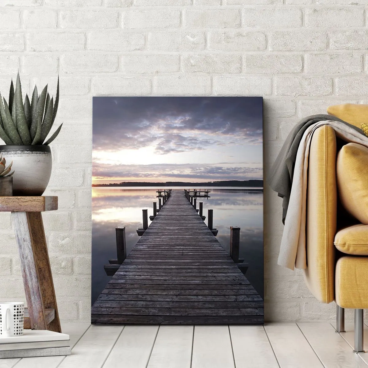 Impression sur toile - Image sur toile - Une jetée sur un lac au coucher du soleil dans un paysage paisible - 80x120cm - Une frontière tranquille entre le jour et la nuit - Décoration murale moderne pour le salon et la chambre ARTTOR