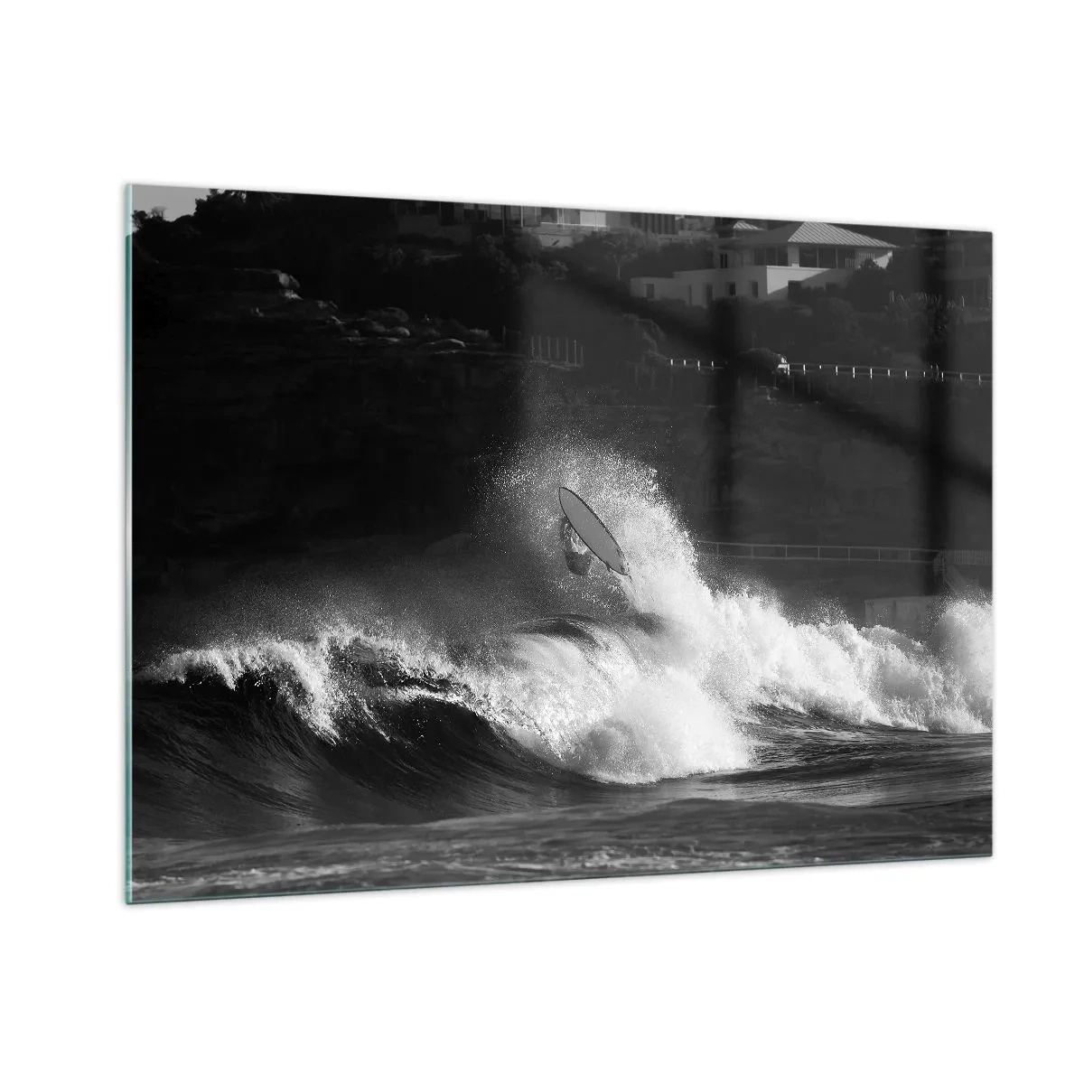 Impression sur verre - Image sur verre - Un surfeur sur une vague capturé dans une photographie en noir et blanc - 100x70cm - Défi accepté! - Décoration murale moderne pour le salon et la chambre ARTTOR