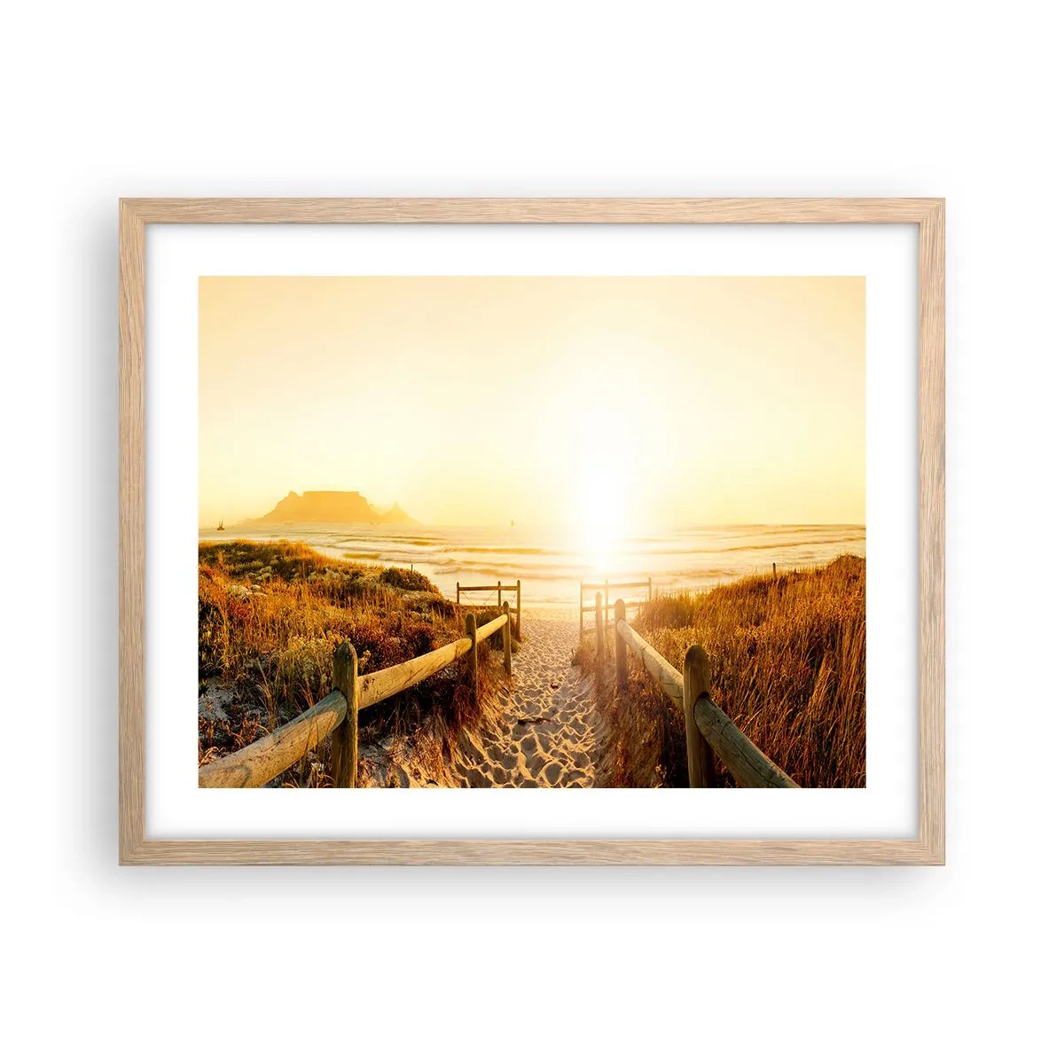 Affiche dans un chêne clair - Poster - A travers la dune, vers le soleil - 50x40 cm