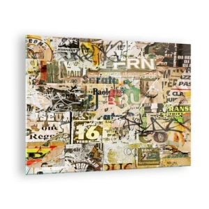 Impression sur verre - Image sur verre - Une composition artistique d'affiches, d'inscriptions et de graffitis - 70x50cm - Oh, il se passe quelque chose... - Décoration murale moderne pour le salon et la chambre ARTTOR