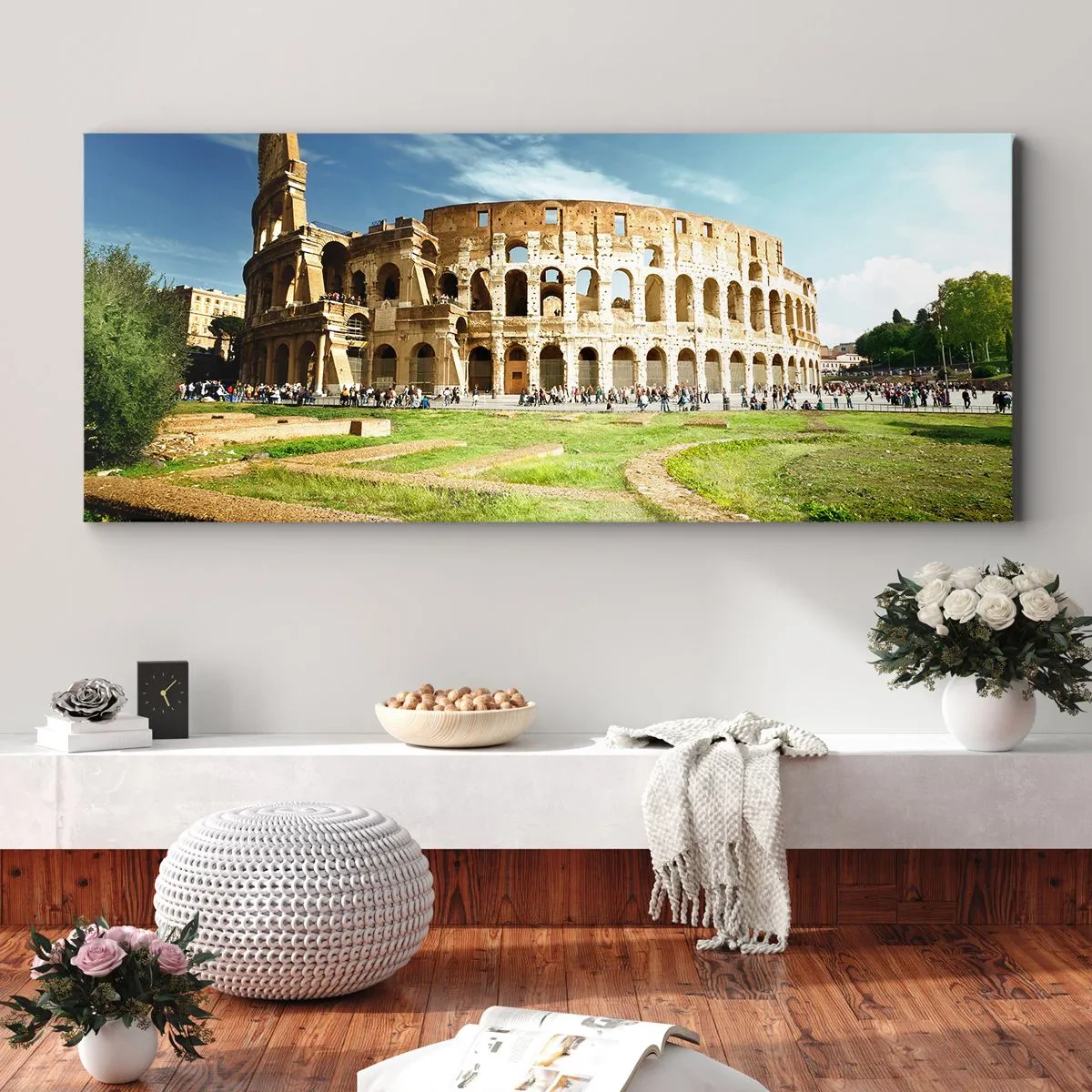 Impression sur toile - Image sur toile - Le Colisée de Rome entouré de verdure et de ciel bleu - 140x50cm - On entend encore la détonation de l'arme - Décoration murale moderne pour le salon et la chambre ARTTOR
