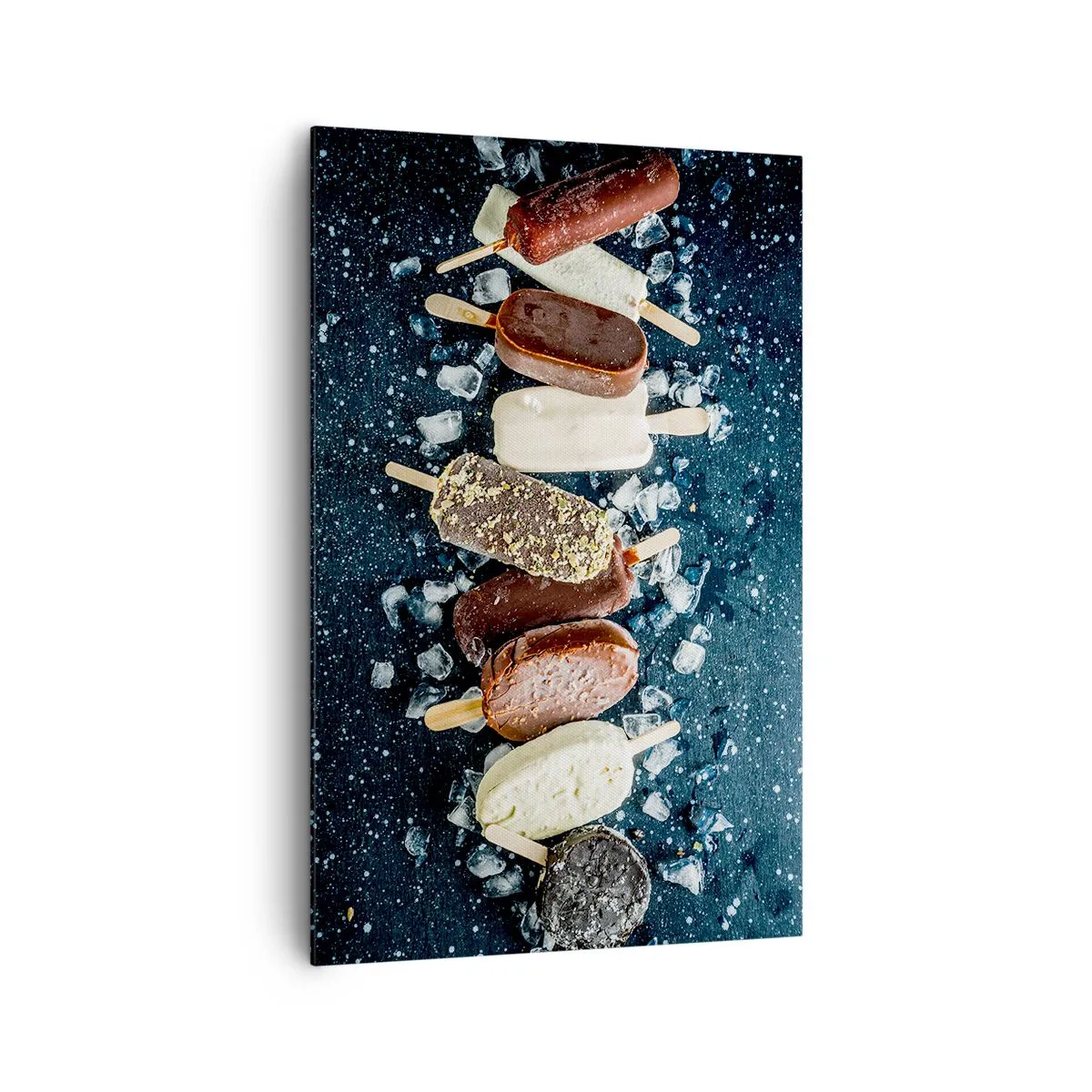 Impression sur toile - Image sur toile - Des glaces colorées disposées sur de la glace avec un fond sombre - 80x120cm - Le goût de l'été chaud - Décoration murale moderne pour le salon et la chambre ARTTOR