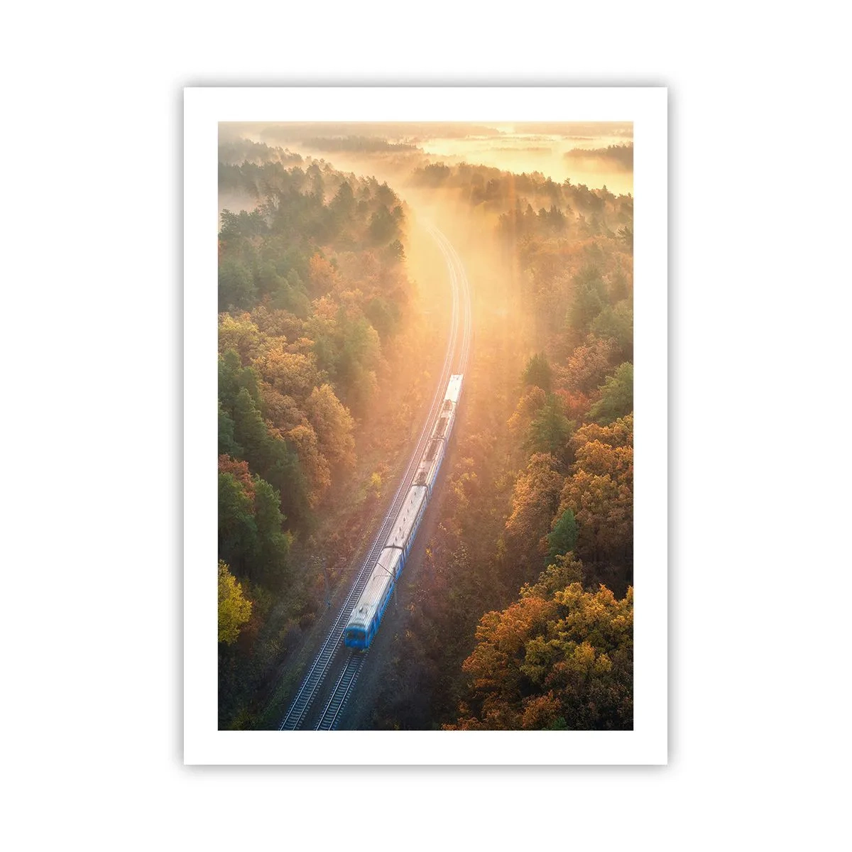Affiche - Poster - Un train traversant une forêt d'automne sous les rayons du soleil levant - 50x70cm - Voyage printannier - Décoration murale moderne pour le salon et la chambre ARTTOR