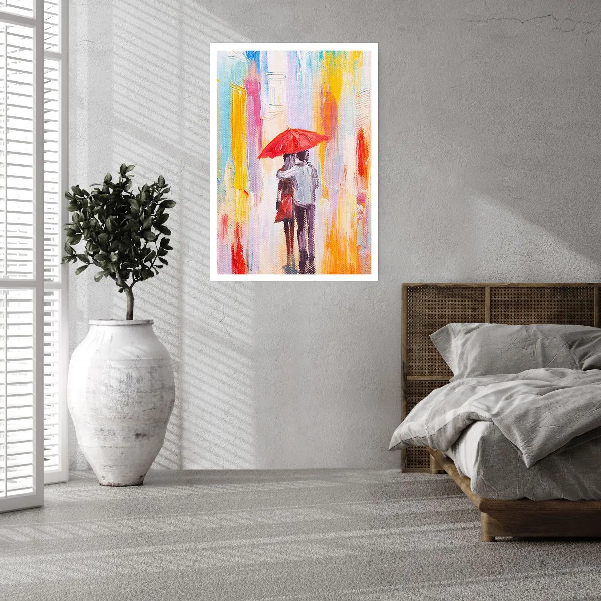 Affiche - Poster - Une scène romantique avec un couple sous un parapluie rouge sur fond de ville. - 50x70cm - Qu'il pleuve encore - Décoration murale moderne pour le salon et la chambre ARTTOR