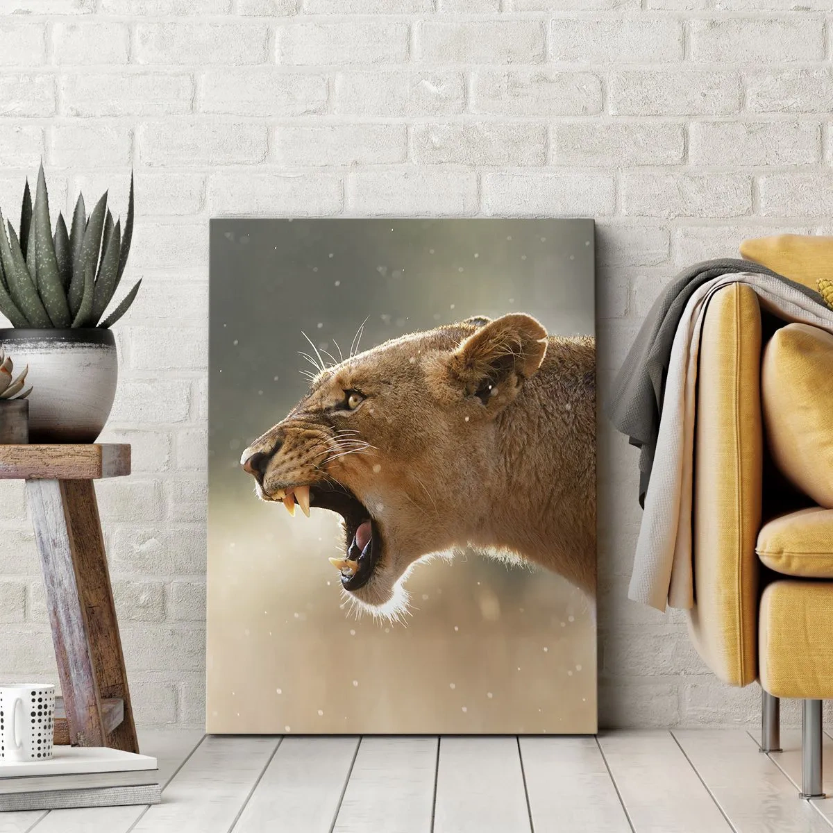 Impression sur toile - Image sur toile - Portrait d'une lionne rugissante à la lumière naturelle - 80x120cm - Essayez  de ne pas écouter - Décoration murale moderne pour le salon et la chambre ARTTOR