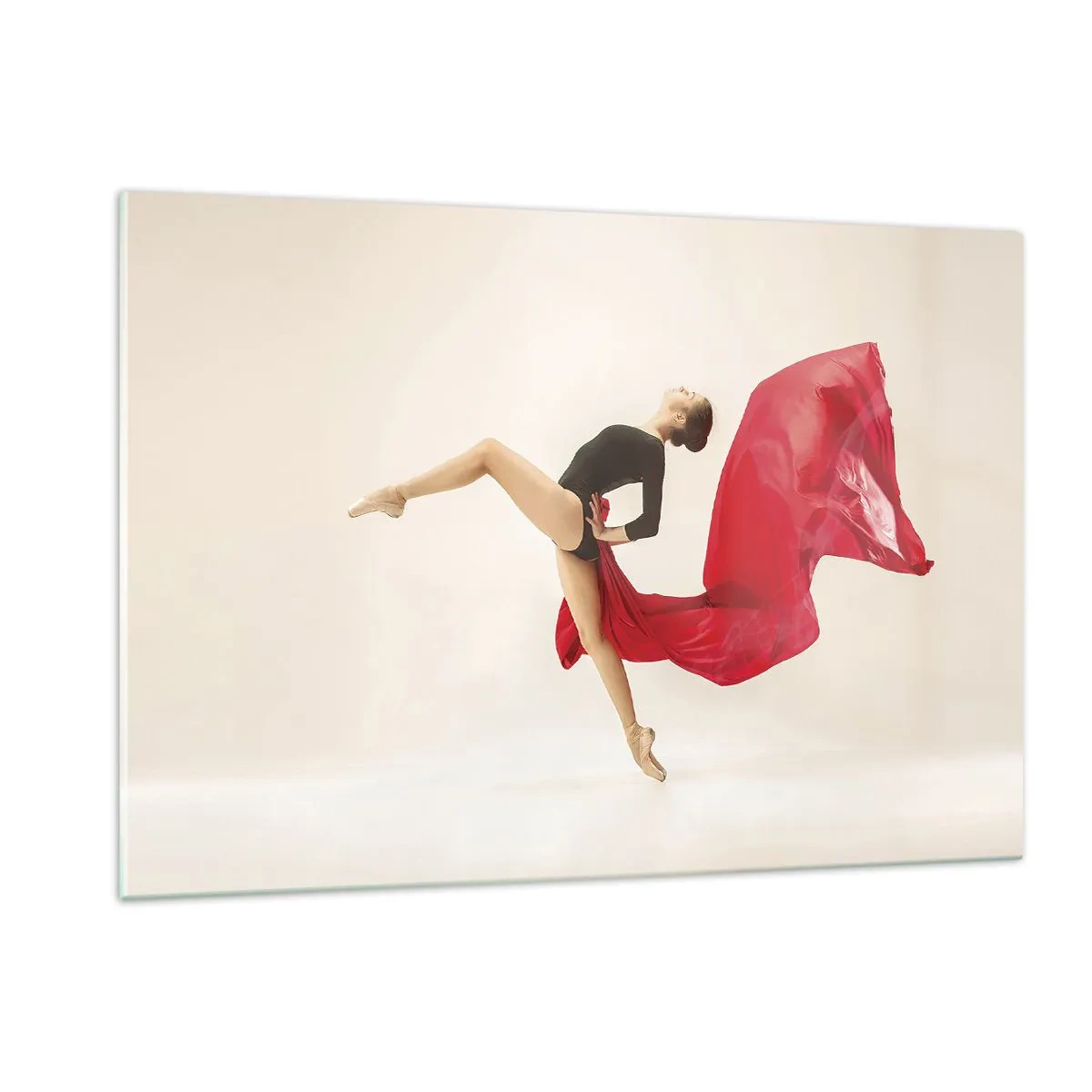 Impression sur verre - Image sur verre - Une danseuse dans un saut dynamique avec du tissu rouge - 120x80cm - Rouge et noir - Décoration murale moderne pour le salon et la chambre ARTTOR