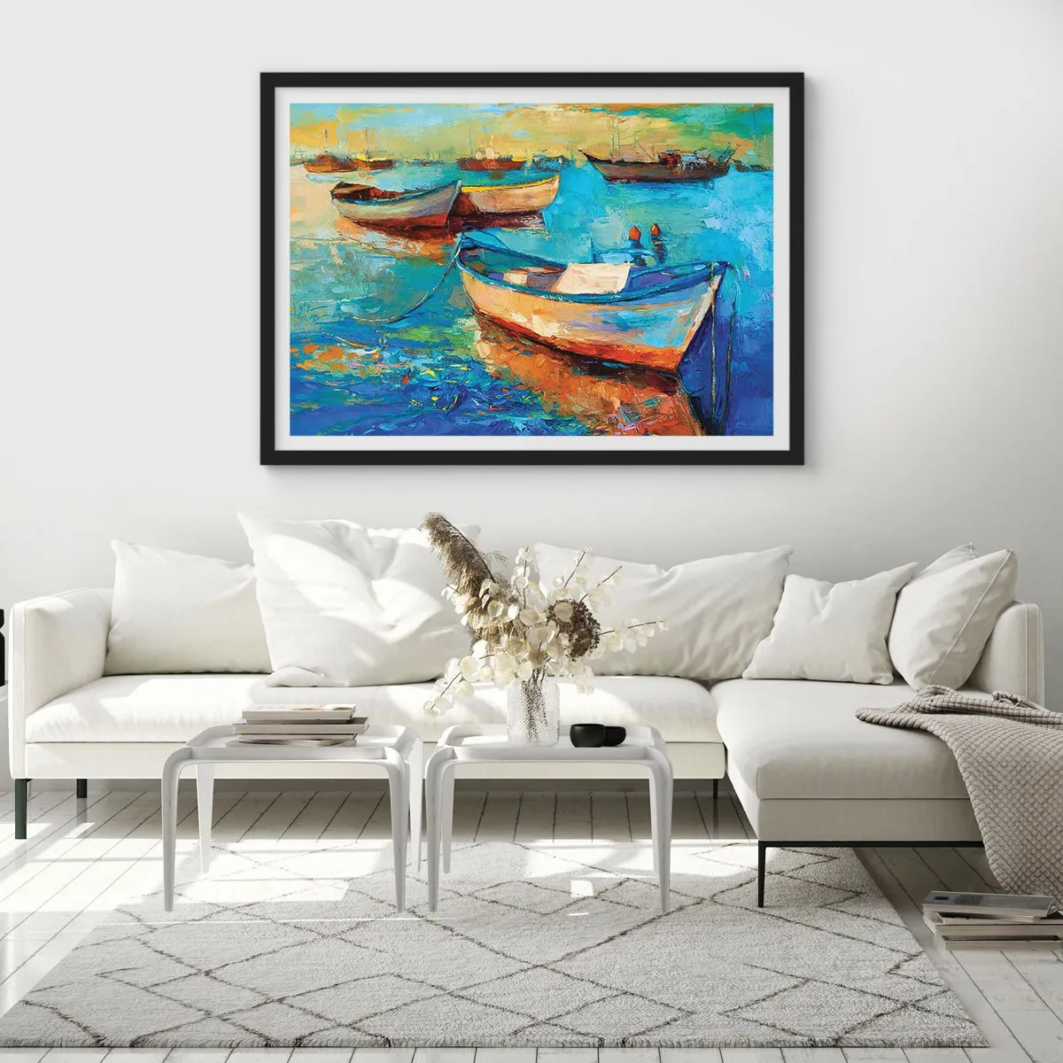 Affiche dans un cadre noir - Poster - Bateaux colorés amarrés sur une eau calme - 100x70cm - Dans la baie du sud - Décoration murale moderne pour le salon et la chambre ARTTOR