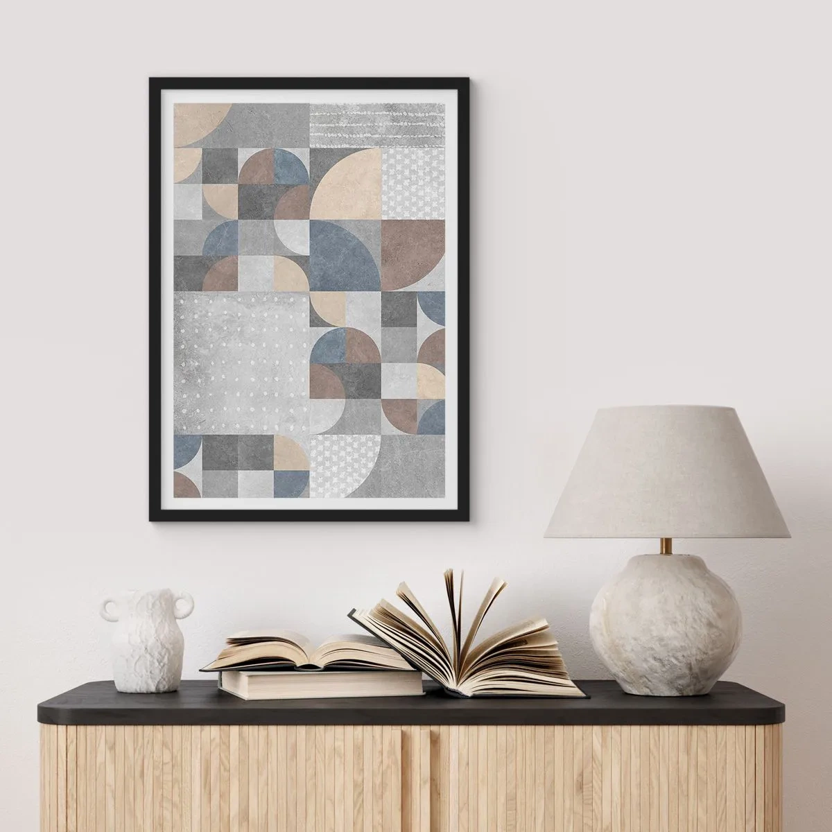 Affiche dans un cadre noir - Poster - Motif géométrique dans les tons de gris et de bleu - 50x70cm - Fantaisie de la céramique - Décoration murale moderne pour le salon et la chambre ARTTOR