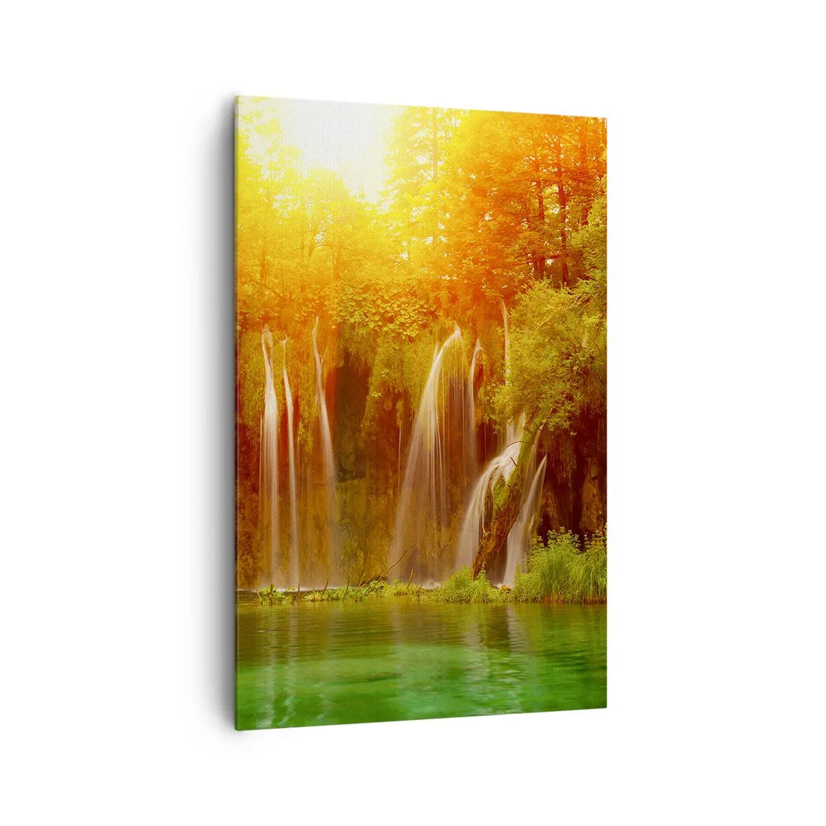 Impression sur toile - Image sur toile - Cascades entourées de verdure dans la lueur du soleil couchant - 80x120cm - Au soleil et à l'ombre - Décoration murale moderne pour le salon et la chambre ARTTOR
