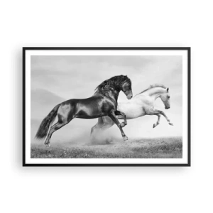 Affiche dans un cadre noir - Poster - Deux chevaux au galop dans une composition dynamique en noir et blanc - 100x70cm - Anges et démons - Décoration murale moderne pour le salon et la chambre ARTTOR