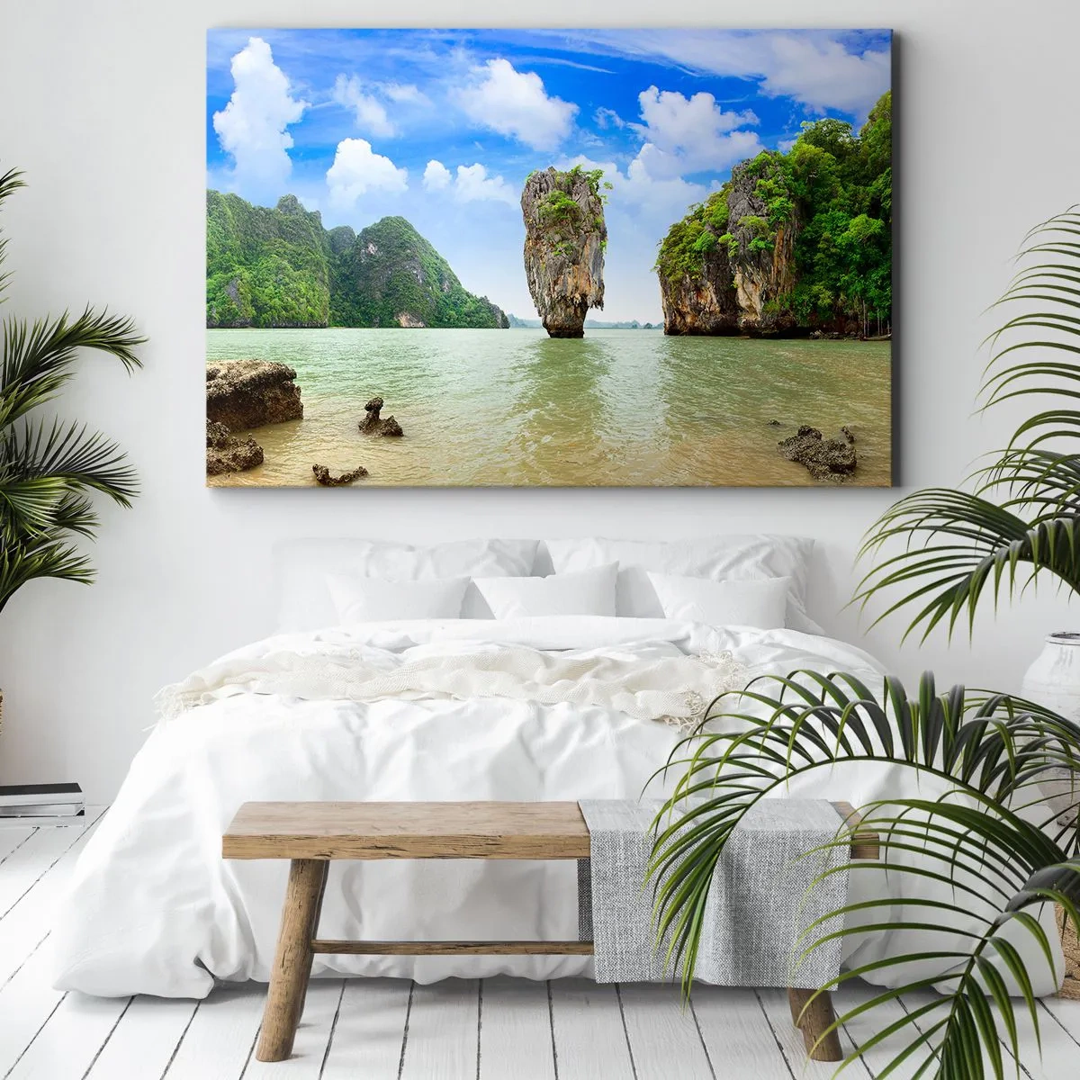 Impression sur toile - Image sur toile - Une formation rocheuse exotique entourée d'eau et de verdure sous un ciel bleu. - 70x50cm - Merveilles rocheuses de la nature - Décoration murale moderne pour le salon et la chambre ARTTOR