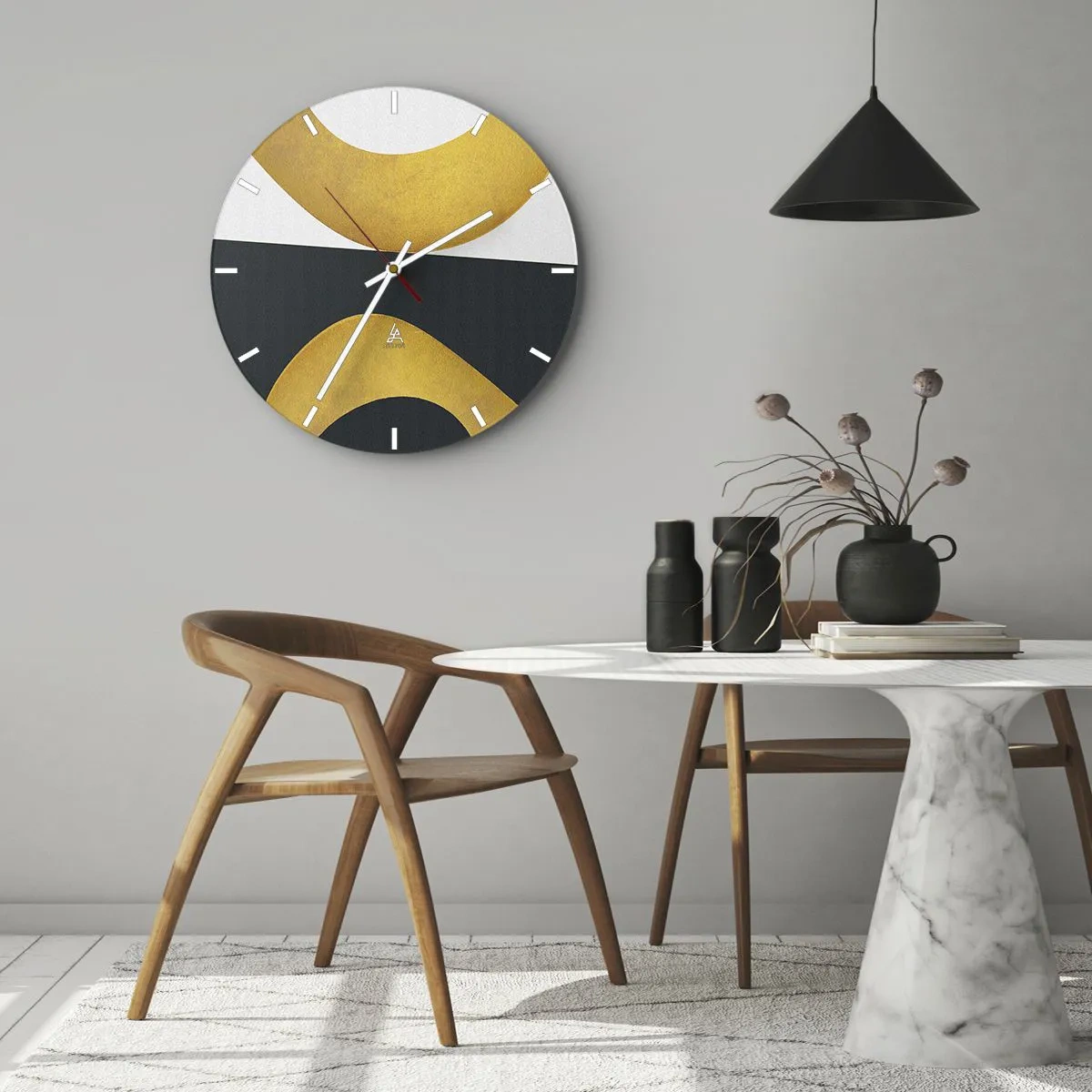 Horloge murale - Pendule murale - Formes abstraites dorées sur fond noir et blanc - 30x30cm - Avant tout : l’or - Décoration murale moderne pour le salon, la cuisine et la chambre ARTTOR