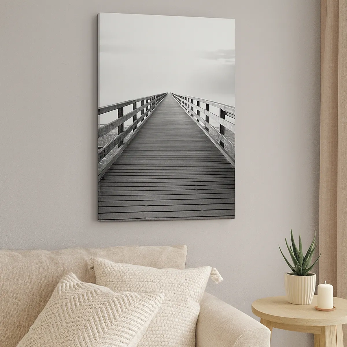 Impression sur toile - Image sur toile - Une image en noir et blanc d'une jetée en bois menant vers l'horizon. - 50x70cm - A perte de vue... - Décoration murale moderne pour le salon et la chambre ARTTOR