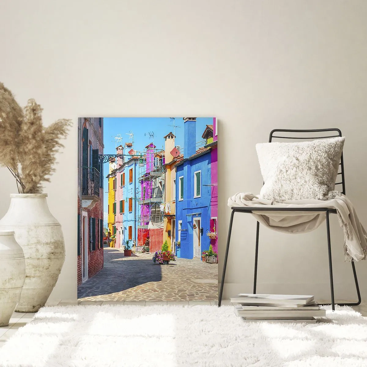 Impression sur verre - Image sur verre - Bâtiments colorés dans une rue étroite de la ville - 80x120cm - Ville "Sous les perroquets" - Décoration murale moderne pour le salon et la chambre ARTTOR