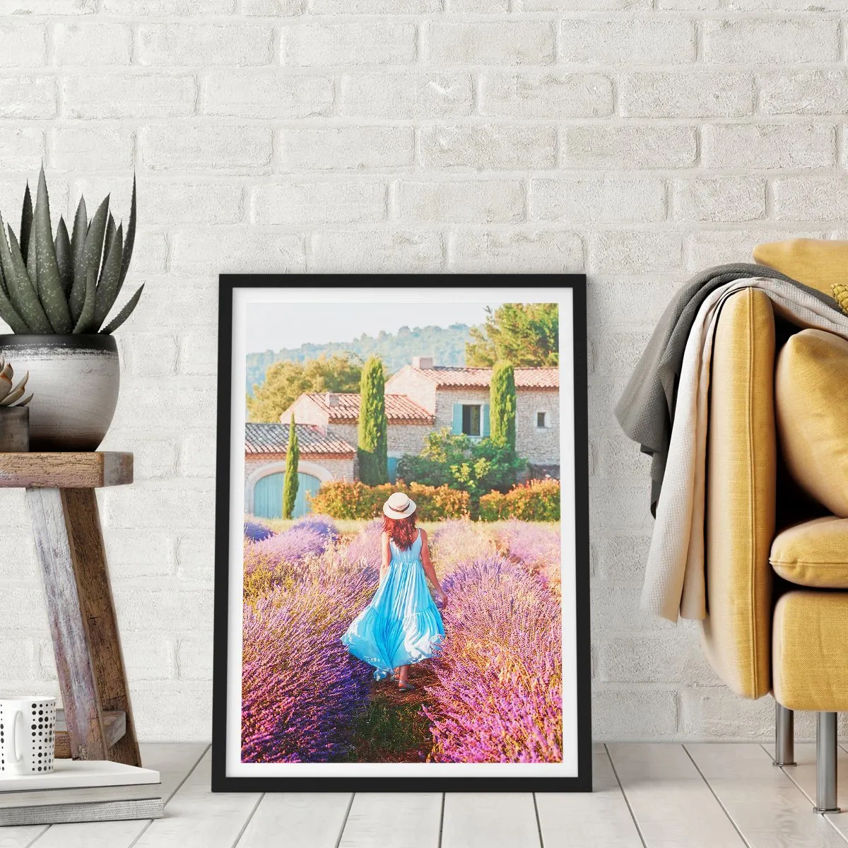 Affiche dans un cadre noir - Poster - Fille de la lavande - 61x91 cm