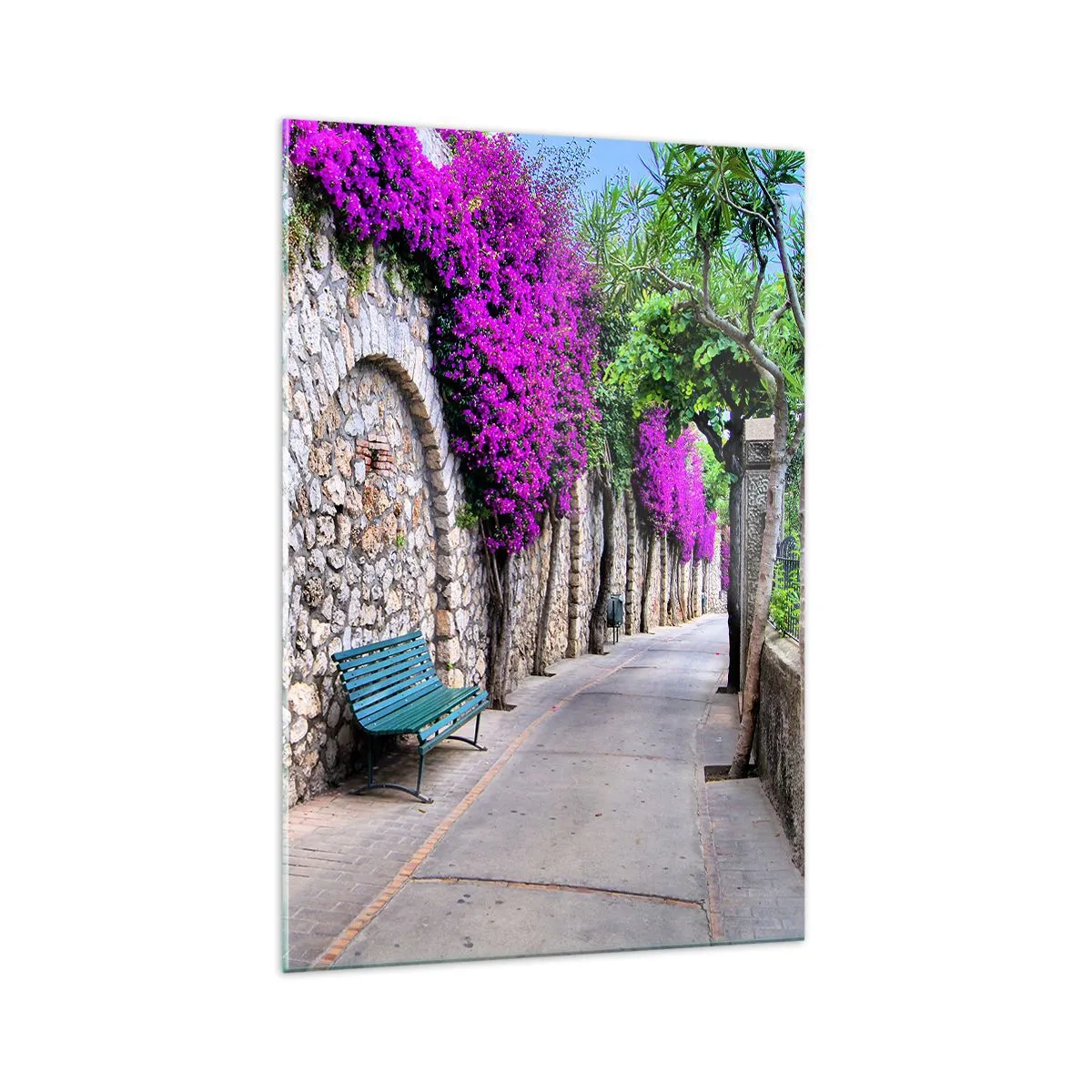 Impression sur verre - Image sur verre - Un chemin de pierre avec un banc et des fleurs violettes en fleurs - 70x100cm - Rencontrons-nous au plus vite - Décoration murale moderne pour le salon et la chambre ARTTOR