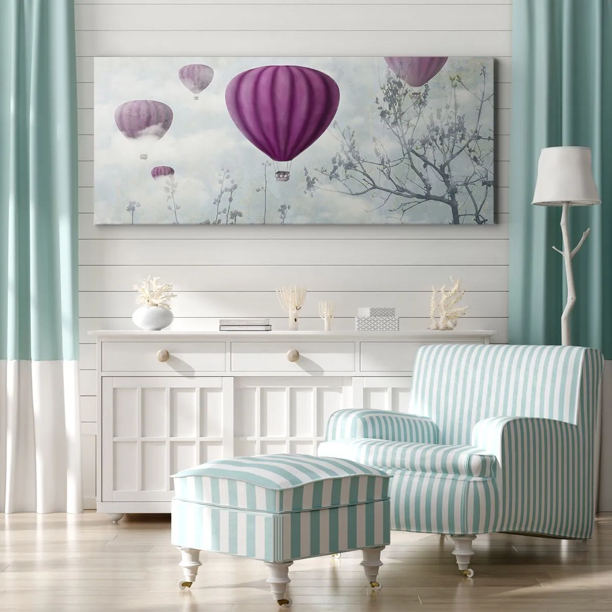 Impression sur toile - Image sur toile - Des ballons violets flottant au-dessus des arbres dans les nuages - 140x50cm - Comme des navires dans le ciel - Décoration murale moderne pour le salon et la chambre ARTTOR