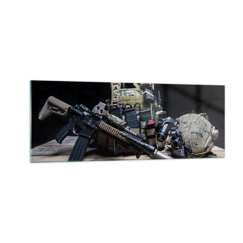 Impression sur verre - Image sur verre - Équipement tactique avec un fusil sur une table en bois - 140x50cm - Se reposer! - Décoration murale moderne pour le salon et la chambre ARTTOR