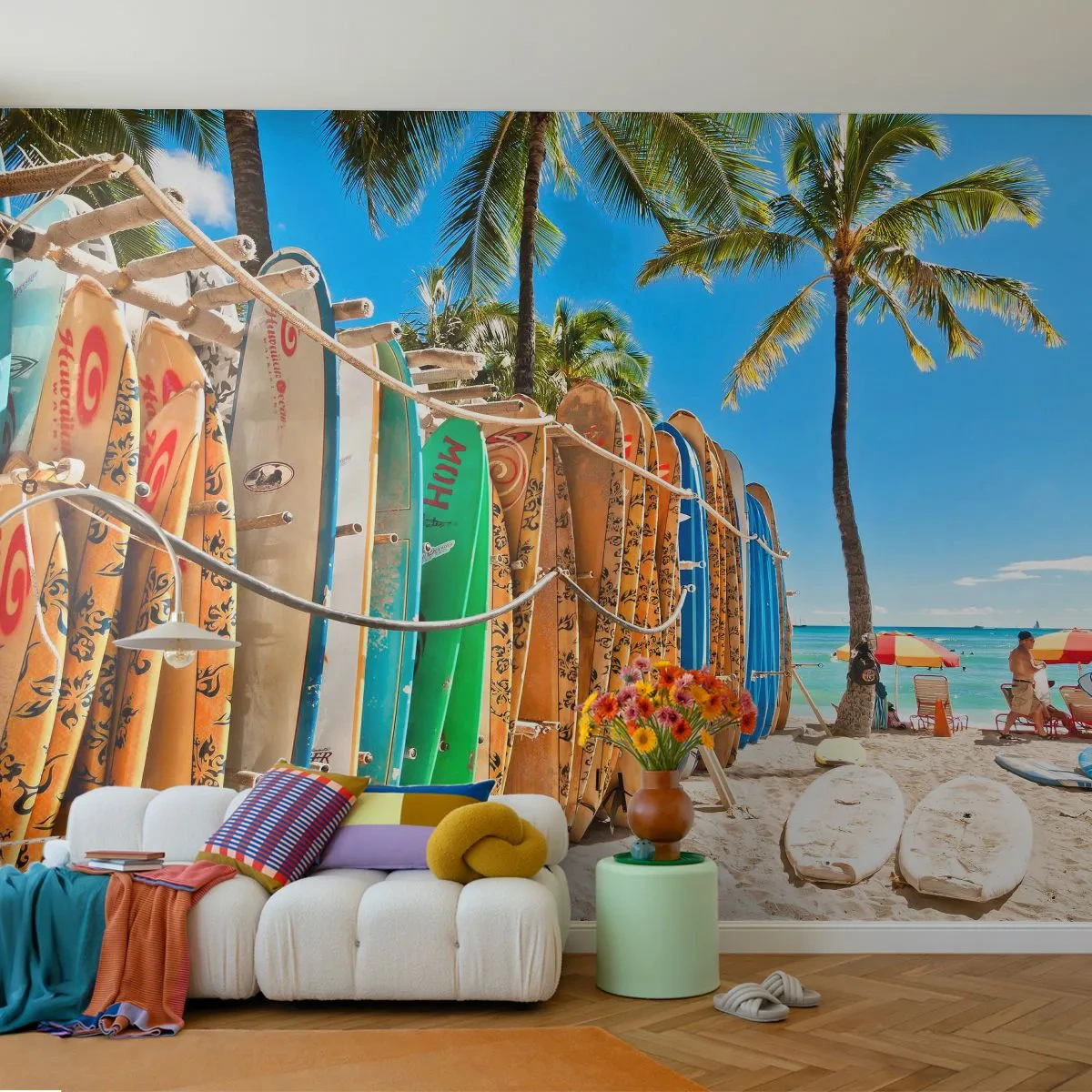 Papier Peint Photo Premium Sand - Planches de surf colorées sur une plage tropicale - 100x70cm - Jeux ensoleillés - Décoration murale moderne pour le salon et la chambre ARTTOR