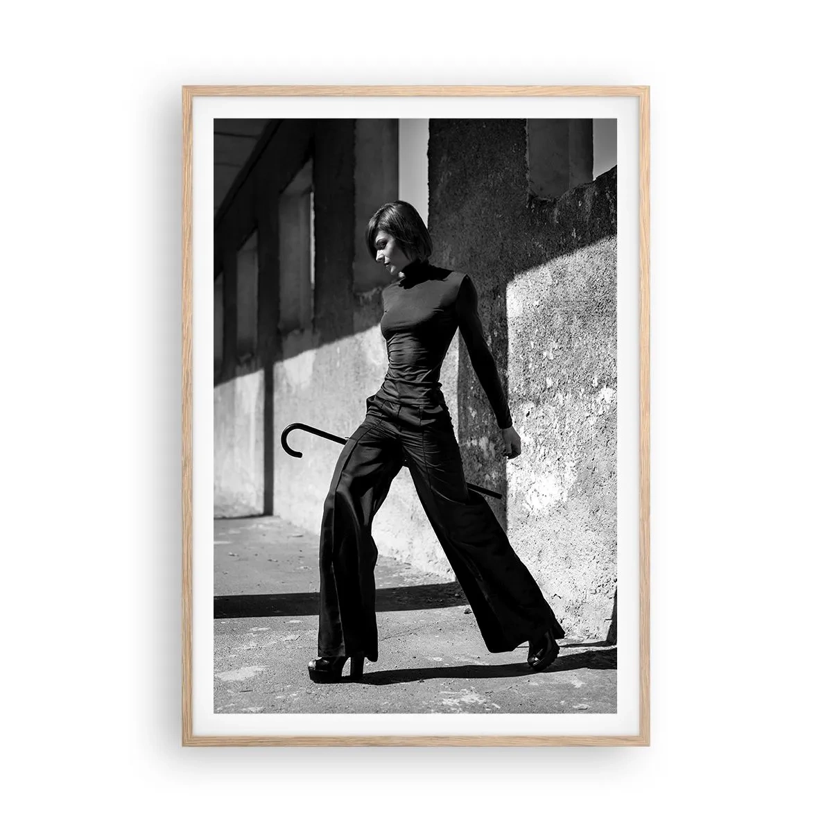 Affiche dans un chêne clair - Poster - Élégance urbaine - 70x100 cm