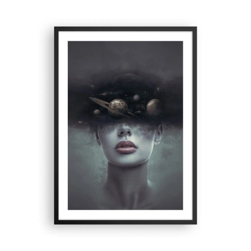 Affiche dans un cadre noir - Poster - Portrait mystérieux d'une femme avec des planètes dans l'espace - 50x70cm - Et les planètes deviennent folles... - Décoration murale moderne pour le salon et la chambre ARTTOR