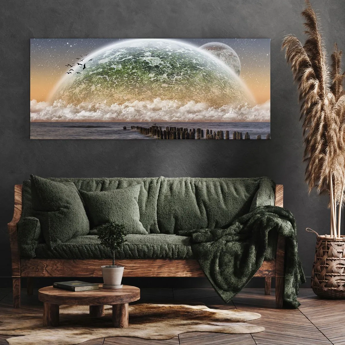 Impression sur toile - Image sur toile - Un paysage fantastique avec une grande planète au-dessus de la mer et une jetée en bois. - 140x50cm - Et le monde est sorti de l'eau - Décoration murale moderne pour le salon et la chambre ARTTOR