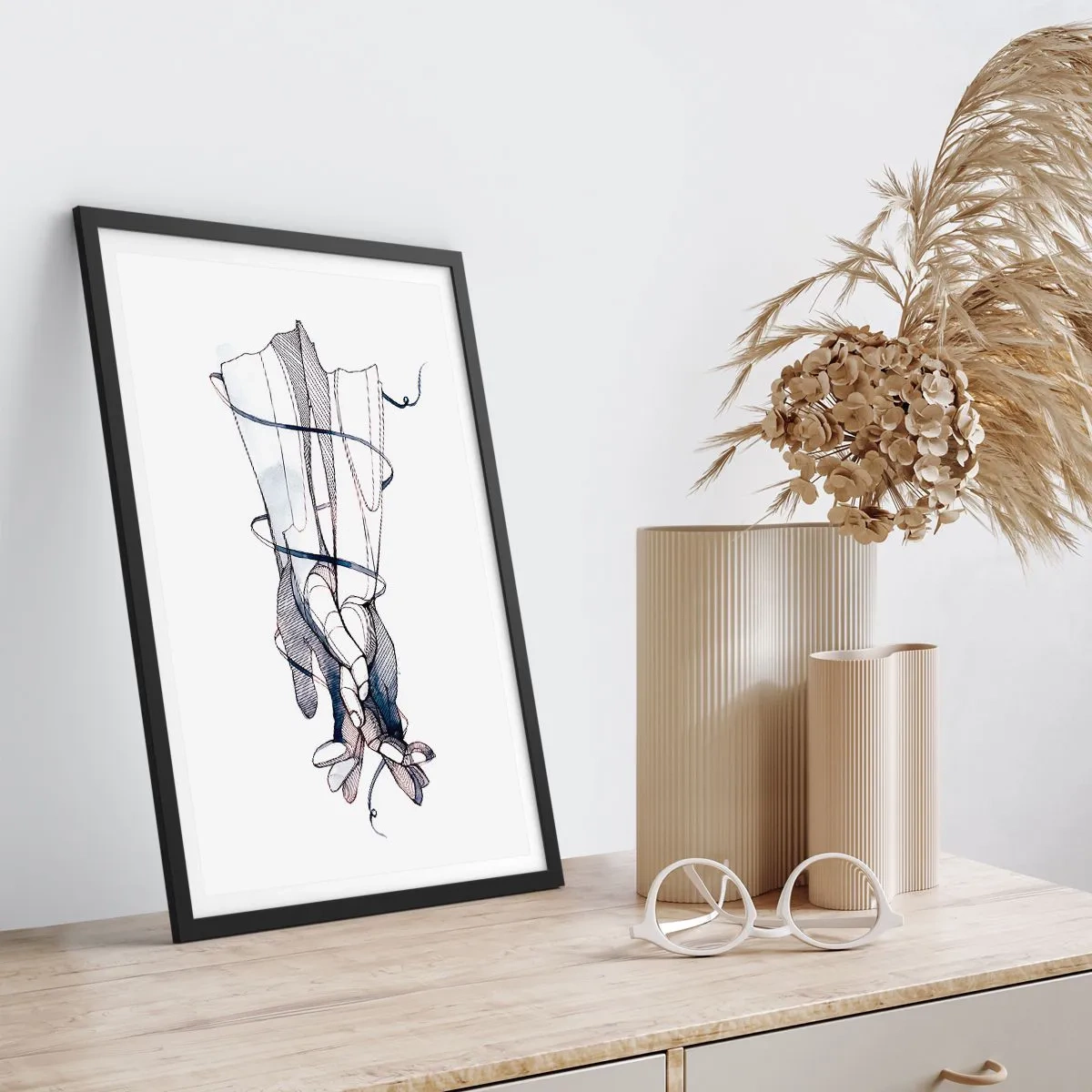 Affiche dans un cadre noir - Poster - Mains artistiques avec des fleurs et des lignes délicates - 50x70cm - Étude du touché - Décoration murale moderne pour le salon et la chambre ARTTOR