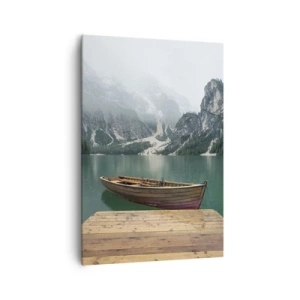 Impression sur toile - Image sur toile - Un bateau en bois sur un quai sur un lac entouré de montagnes - 70x100cm - Faire face à la fierté des rochers - Décoration murale moderne pour le salon et la chambre ARTTOR
