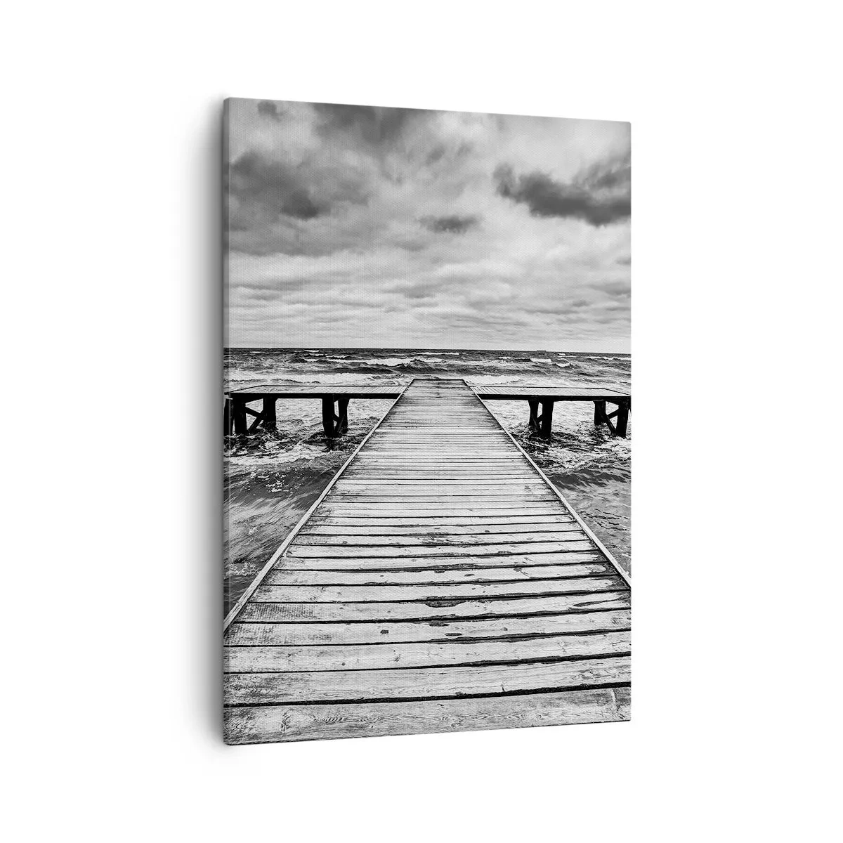 Impression sur toile - Image sur toile - Une vue en noir et blanc d'une jetée en bois sur une mer agitée. - 50x70cm - J'attends que le vent, ça le chassera... - Décoration murale moderne pour le salon et la chambre ARTTOR