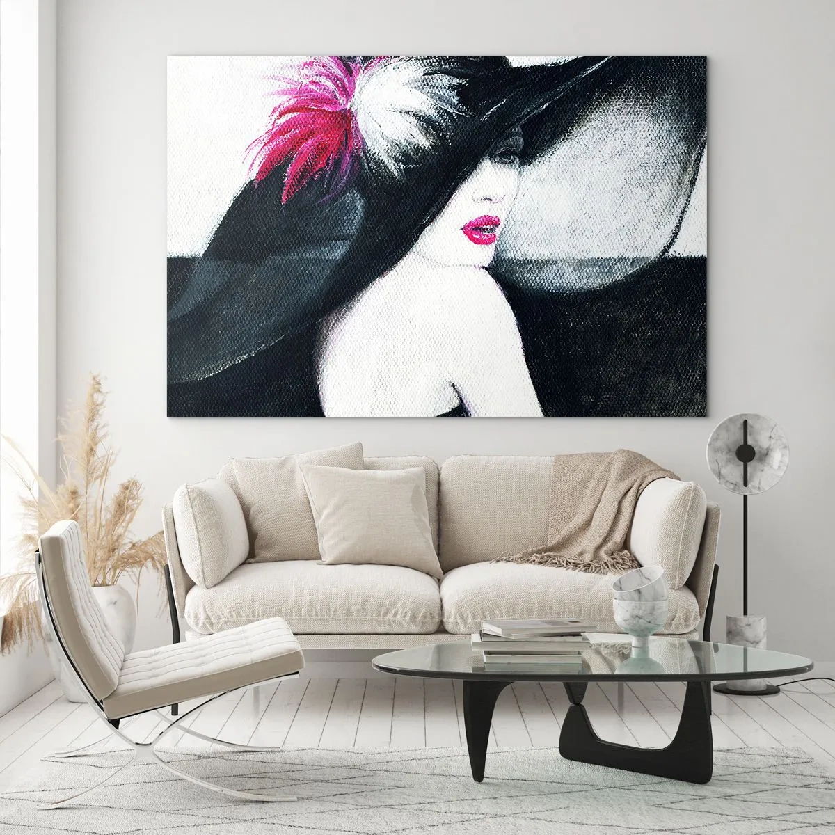 Impression sur verre - Image sur verre - Portrait d'une femme portant un grand chapeau à plumes roses - 70x50cm - Toujours un secret - Décoration murale moderne pour le salon et la chambre ARTTOR
