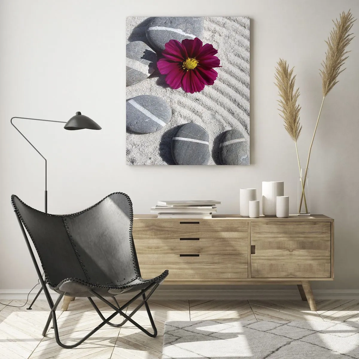 Impression sur verre - Image sur verre - Des pierres et une fleur rose sur le sable dans un style zen - 70x100cm - Énergie et paix du cercle magique de la nature - Décoration murale moderne pour le salon et la chambre ARTTOR