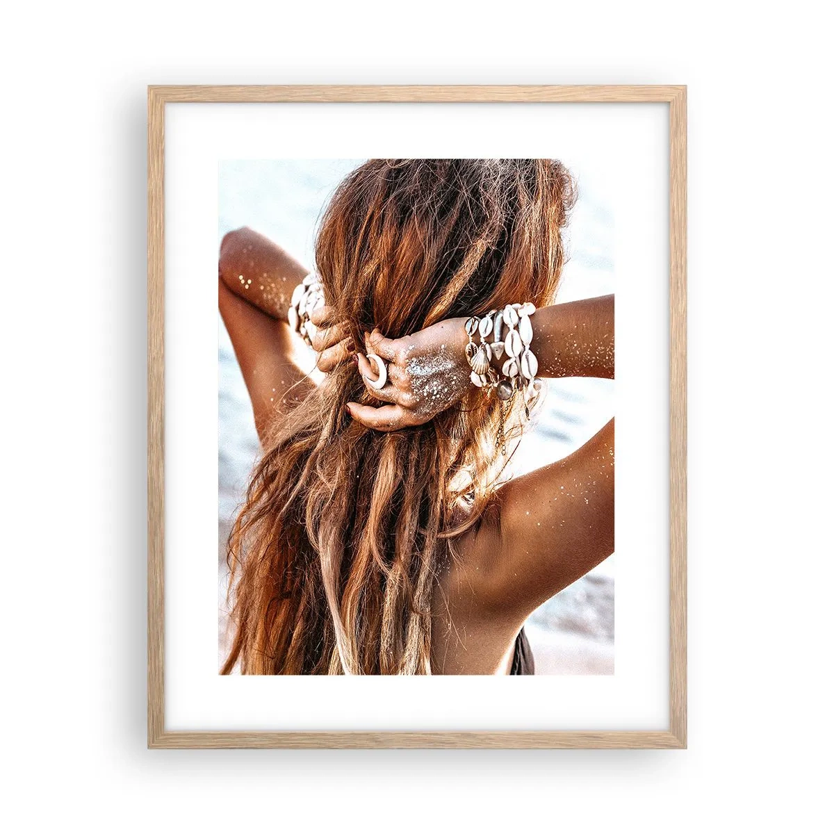 Affiche dans un chêne clair - Poster - La soeur de l'eau et du soleil - 40x50 cm