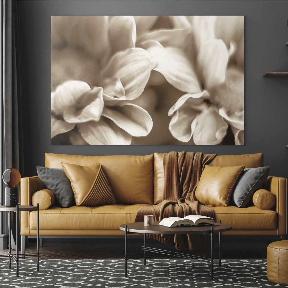 Impression sur verre - Image sur verre - Macrophotographie de pétales de fleurs claires en sépia - 120x80cm - Doux comme un sourire - Décoration murale moderne pour le salon et la chambre ARTTOR