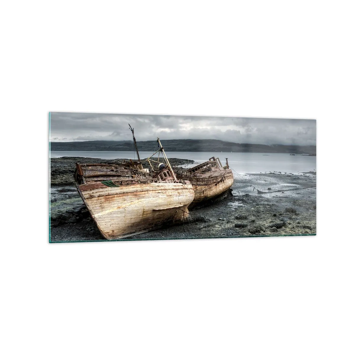 Impression sur verre - Image sur verre - Bateaux abandonnés sur le rivage dans une scène pluvieuse - 120x50cm - "En signe d'épreuves difficile" - Décoration murale moderne pour le salon et la chambre ARTTOR