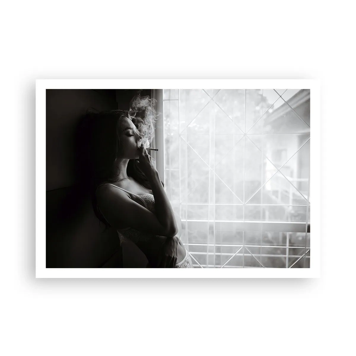 Affiche - Poster - Une femme dans une pose sensuelle sur une photographie en noir et blanc - 100x70cm - Vous sentez-vous libre ? - Décoration murale moderne pour le salon et la chambre ARTTOR
