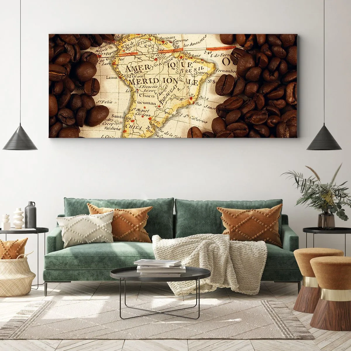 Impression sur toile - Image sur toile - Une carte de l'Amérique du Sud entourée de grains de café. - 120x50cm - D'où vient le meilleur café ? - Décoration murale moderne pour le salon et la chambre ARTTOR