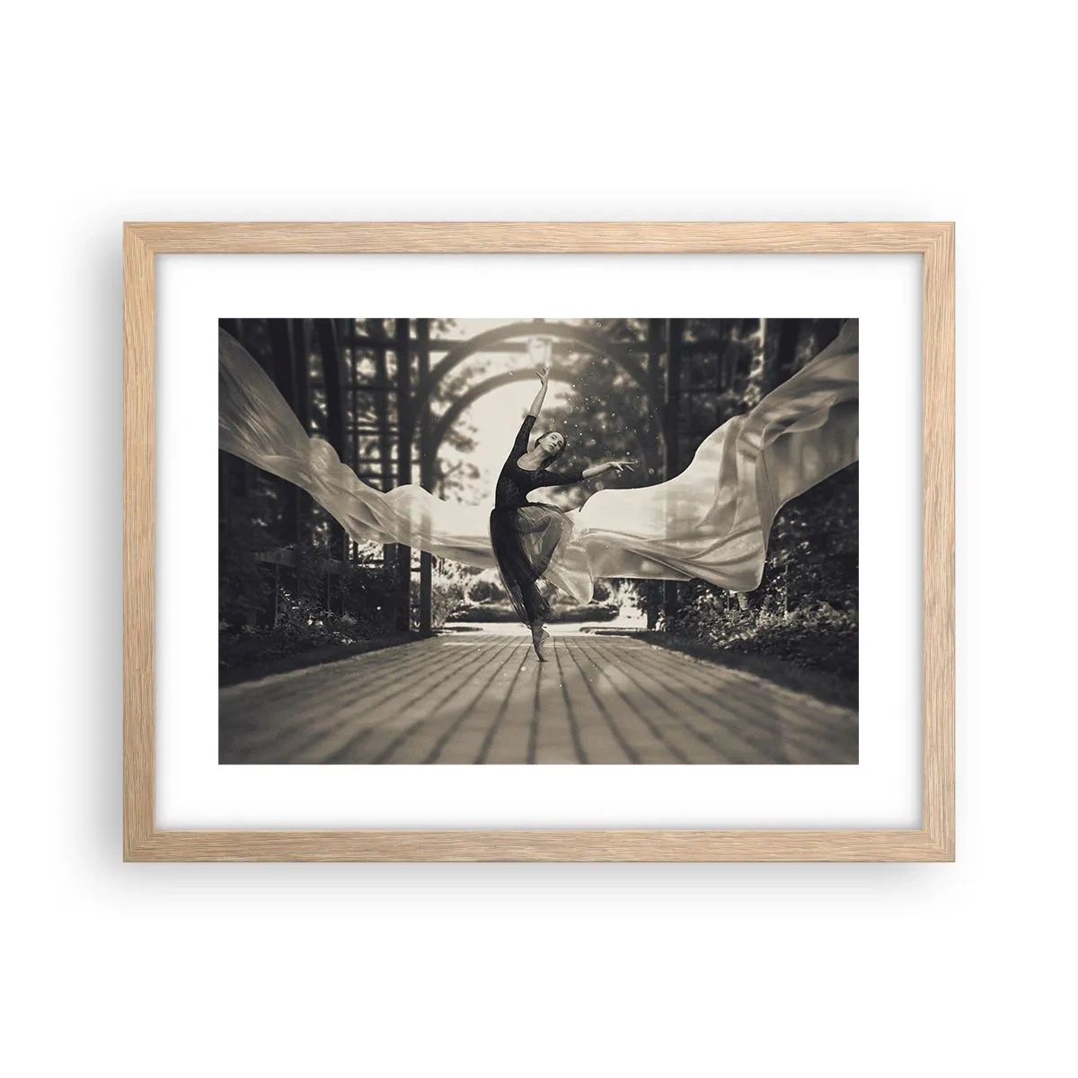Affiche dans un chêne clair - Poster - La danse de l'esprit jardin - 40x30 cm