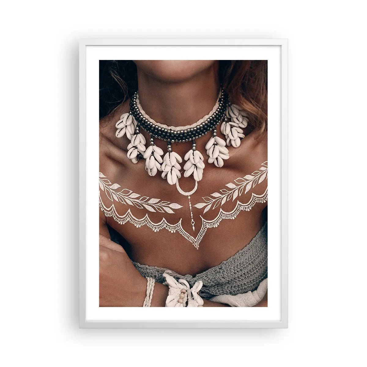 Affiche dans un cadre blanc - Poster - Talismans, rituels de la féminité - 50x70 cm