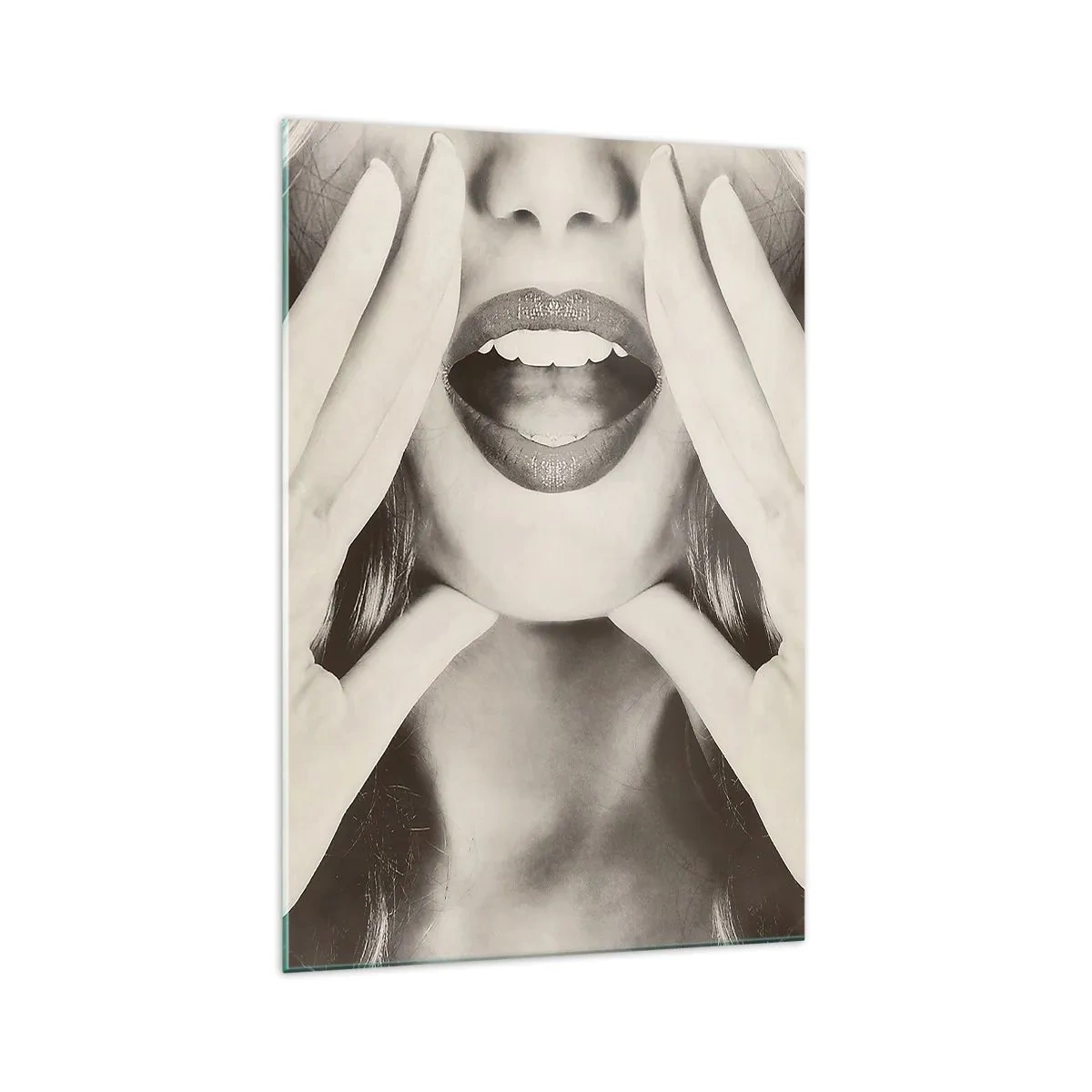 Impression sur verre - Image sur verre - Portrait noir et blanc d'une femme aux lèvres et aux mains expressives - 70x100cm - J'arrive! - Décoration murale moderne pour le salon et la chambre ARTTOR