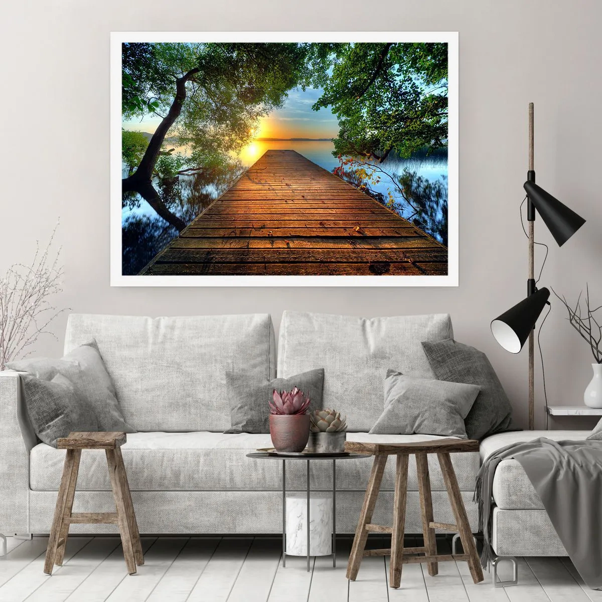 Affiche - Poster - Une jetée en bois entourée de verdure au coucher du soleil - 100x70cm - Prenez votre temps, asseyez-vous - Décoration murale moderne pour le salon et la chambre ARTTOR