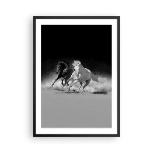 Affiche dans un cadre noir - Poster - Chevaux au galop sur un fond monochrome - 50x70cm - Galop de la liberté - Décoration murale moderne pour le salon et la chambre ARTTOR