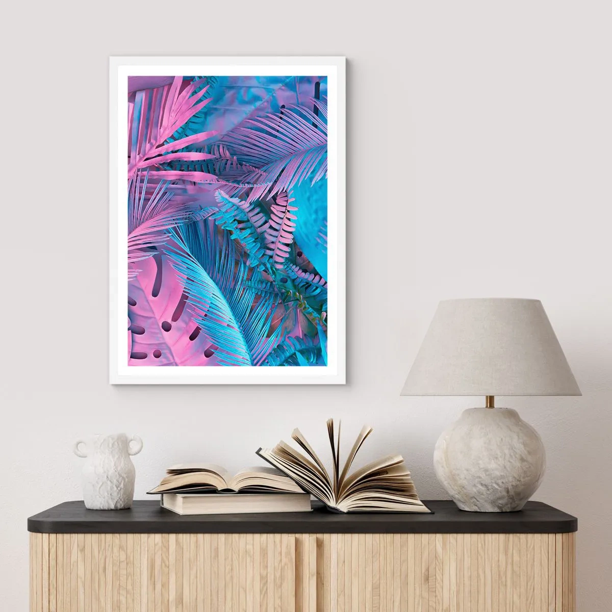 Affiche dans un cadre blanc - Poster - Les tropiques en rose et bleu - 70x100 cm