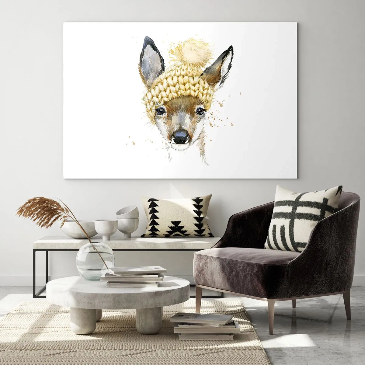 Impression sur verre - Image sur verre - Un chevreuil dans un bonnet en laine avec un pompon - 70x50cm - Pour l'hiver dans la forêt enneigée - Décoration murale moderne pour le salon et la chambre ARTTOR