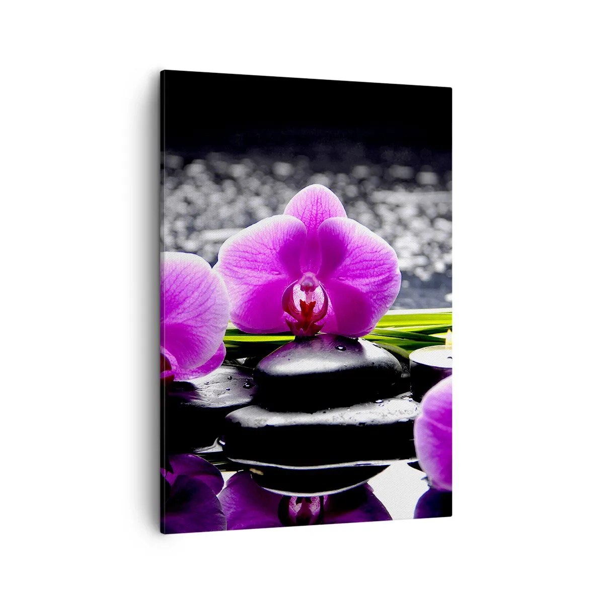 Impression sur toile - Image sur toile - Orchidées violettes sur fond de pierres et de bougies dans un cadre relaxant - 50x70cm - Se noyer dans la paix et la tranquillité - Décoration murale moderne pour le salon et la chambre ARTTOR